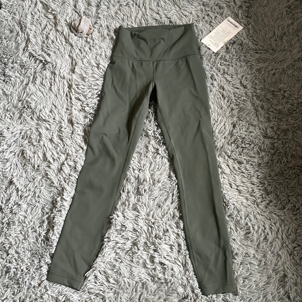 Lululemon Wunder Train high rise 25” sz 4